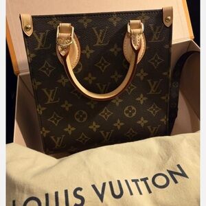 Louis Vuitton Sac Plat BB monogram canvas. New with dust bag and box.